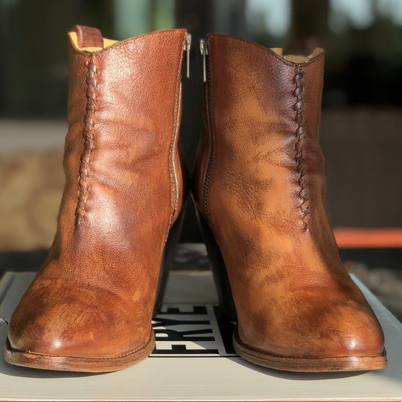 ⭐️ SOLD!! Frye Ilana Whipstitch  Ankle Boot ⭐️ - Picture 5 of 15